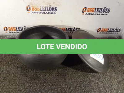 LOTE 090 - 01 PANELA DE BARRO. (NO ESTADO) ATENÇÃO! FAZER A VISITAÇÃO ANTES DE ARREMATAR, NÃO SABEMOS SE FUNCIONA. LEILÃO NÃO TEM GARANTIA E NEM DEVOLUÇÃO, SUJEITO A POSSÍVEIS AVARIAS VISÍVEIS/OCULTAS E/OU AUSÊNCIA DE COMPONENTES.