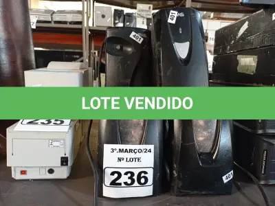 LOTE 236 - 04 NOBREAKS MARCAS SMS MODELOS DIVERSOS. (NO ESTADO) ATENÇÃO! FAZER A VISITAÇÃO ANTES DE ARREMATAR, NÃO SABEMOS SE FUNCIONA. LEILÃO NÃO TEM GARANTIA E NEM DEVOLUÇÃO, SUJEITO A POSSÍVEIS AVARIAS VISÍVEIS/OCULTAS E/OU AUSÊNCIA DE COMPONENTES.