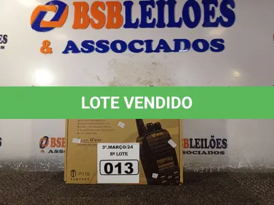 LOTE 013 - 01 RÁDIO COMUNICADOR. (NO ESTADO) ATENÇÃO! FAZER A VISITAÇÃO ANTES DE ARREMATAR, NÃO SABEMOS SE FUNCIONA. LEILÃO NÃO TEM GARANTIA E NEM DEVOLUÇÃO, SUJEITO A POSSÍVEIS AVARIAS VISÍVEIS/OCULTAS E/OU AUSÊNCIA DE COMPONENTES.