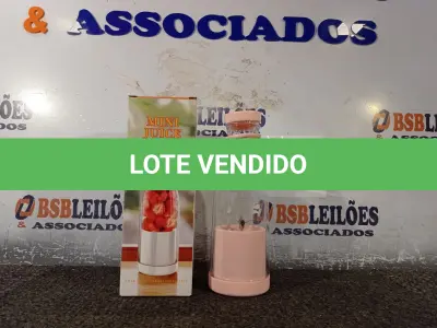 LOTE 053 - 01 LIQUIDIFICADOR PORTÁTIL. (NO ESTADO) ATENÇÃO! FAZER A VISITAÇÃO ANTES DE ARREMATAR, NÃO SABEMOS SE FUNCIONA. LEILÃO NÃO TEM GARANTIA E NEM DEVOLUÇÃO, SUJEITO A POSSÍVEIS AVARIAS VISÍVEIS/OCULTAS E/OU AUSÊNCIA DE COMPONENTES.