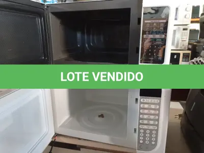 LOTE 257 - 01 SUBWOOFER E 02 MICRO-ONDAS MARCAS E MODELOS DIVERSOS. (NO ESTADO) ATENÇÃO! FAZER A VISITAÇÃO ANTES DE ARREMATAR, NÃO SABEMOS SE FUNCIONA. LEILÃO NÃO TEM GARANTIA E NEM DEVOLUÇÃO, SUJEITO A POSSÍVEIS AVARIAS VISÍVEIS/OCULTAS E/OU AUSÊNCIA DE COMPONENTES.
