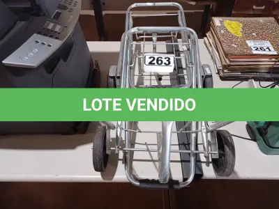 LOTE 263 - 02 CARRINHOS PARA TRANSPORTE DE CARGAS. (NO ESTADO) ATENÇÃO! FAZER A VISITAÇÃO ANTES DE ARREMATAR, NÃO SABEMOS SE FUNCIONA. LEILÃO NÃO TEM GARANTIA E NEM DEVOLUÇÃO, SUJEITO A POSSÍVEIS AVARIAS VISÍVEIS/OCULTAS E/OU AUSÊNCIA DE COMPONENTES.