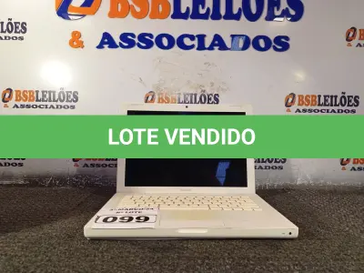 LOTE 099 - 01 MACBOOK PARA RETIRADA DE PEÇAS. (NO ESTADO) ATENÇÃO! FAZER A VISITAÇÃO ANTES DE ARREMATAR, NÃO SABEMOS SE FUNCIONA. LEILÃO NÃO TEM GARANTIA E NEM DEVOLUÇÃO, SUJEITO A POSSÍVEIS AVARIAS VISÍVEIS/OCULTAS E/OU AUSÊNCIA DE COMPONENTES.