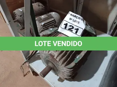 LOTE 121 - 01 MOTOR ELÉTRICO. (NO ESTADO) ATENÇÃO! FAZER A VISITAÇÃO ANTES DE ARREMATAR, NÃO SABEMOS SE FUNCIONA. LEILÃO NÃO TEM GARANTIA E NEM DEVOLUÇÃO, SUJEITO A POSSÍVEIS AVARIAS VISÍVEIS/OCULTAS E/OU AUSÊNCIA DE COMPONENTES.