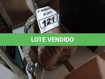 LOTE 121 - 01 MOTOR ELÉTRICO. (NO ESTADO) ATENÇÃO! FAZER A VISITAÇÃO ANTES DE ARREMATAR, NÃO SABEMOS SE FUNCIONA. LEILÃO NÃO TEM GARANTIA E NEM DEVOLUÇÃO, SUJEITO A POSSÍVEIS AVARIAS VISÍVEIS/OCULTAS E/OU AUSÊNCIA DE COMPONENTES.