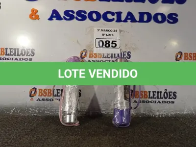 LOTE 085 - 02 GUARDA-CHUVAS PEQUENOS. (NO ESTADO) ATENÇÃO! FAZER A VISITAÇÃO ANTES DE ARREMATAR, NÃO SABEMOS SE FUNCIONA. LEILÃO NÃO TEM GARANTIA E NEM DEVOLUÇÃO, SUJEITO A POSSÍVEIS AVARIAS VISÍVEIS/OCULTAS E/OU AUSÊNCIA DE COMPONENTES.