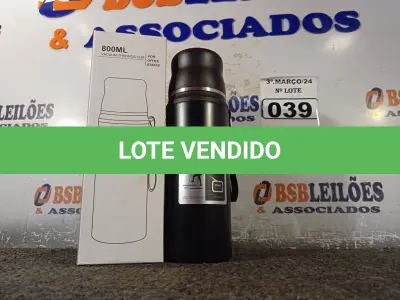 LOTE 039 - 01 GARRAFA TÉRMICA 800ML. (NO ESTADO) ATENÇÃO! FAZER A VISITAÇÃO ANTES DE ARREMATAR, NÃO SABEMOS SE FUNCIONA. LEILÃO NÃO TEM GARANTIA E NEM DEVOLUÇÃO, SUJEITO A POSSÍVEIS AVARIAS VISÍVEIS/OCULTAS E/OU AUSÊNCIA DE COMPONENTES.