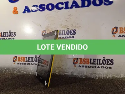 LOTE 036 - 01 TABLET MARCA POSITIVO. (NO ESTADO) ATENÇÃO! FAZER A VISITAÇÃO ANTES DE ARREMATAR, NÃO SABEMOS SE FUNCIONA. LEILÃO NÃO TEM GARANTIA E NEM DEVOLUÇÃO, SUJEITO A POSSÍVEIS AVARIAS VISÍVEIS/OCULTAS E/OU AUSÊNCIA DE COMPONENTES.