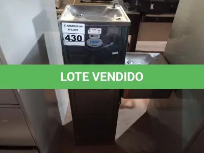 LOTE 430 - 01 BEBEDOURO DE COLUNA EM INOX 220V. (NO ESTADO) ATENÇÃO! FAZER A VISITAÇÃO ANTES DE ARREMATAR, NÃO SABEMOS SE FUNCIONA. LEILÃO NÃO TEM GARANTIA E NEM DEVOLUÇÃO, SUJEITO A POSSÍVEIS AVARIAS VISÍVEIS/OCULTAS E/OU AUSÊNCIA DE COMPONENTES.