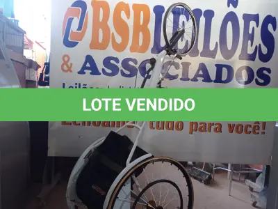 LOTE 444 - 01 CADEIRA DE RODAS DE COMPETIÇÃO. (NO ESTADO) ATENÇÃO! FAZER A VISITAÇÃO ANTES DE ARREMATAR, NÃO SABEMOS SE FUNCIONA. LEILÃO NÃO TEM GARANTIA E NEM DEVOLUÇÃO, SUJEITO A POSSÍVEIS AVARIAS VISÍVEIS/OCULTAS E/OU AUSÊNCIA DE COMPONENTES.