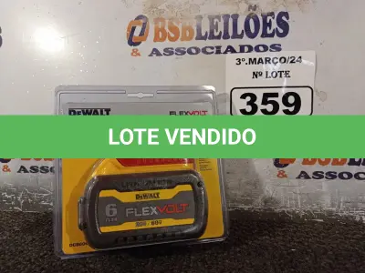 LOTE 359 - 01 BATERIA DE ION DE LÍTIO DE 20V-60V MÁXIMA COM INDICADOR DE CARGA MARCA DEWALT 6AH MODELO DCB606. (NOVO) (NO ESTADO) ATENÇÃO! FAZER A VISITAÇÃO ANTES DE ARREMATAR, NÃO SABEMOS SE FUNCIONA. LEILÃO NÃO TEM GARANTIA E NEM DEVOLUÇÃO, SUJEITO A POSSÍVEIS AVARIAS VISÍVEIS/OCULTAS E/OU AUSÊNCIA DE COMPONENTES.