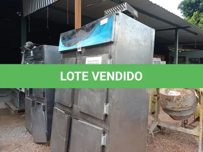 LOTE 499 - 01 GELADEIRA INDUSTRIAL EM INOX PARA RETIRADA DE PEÇAS. (NO ESTADO) ATENÇÃO! FAZER A VISITAÇÃO ANTES DE ARREMATAR, NÃO SABEMOS SE FUNCIONA. LEILÃO NÃO TEM GARANTIA E NEM DEVOLUÇÃO, SUJEITO A POSSÍVEIS AVARIAS VISÍVEIS/OCULTAS E/OU AUSÊNCIA DE COMPONENTES.