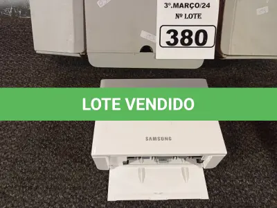LOTE 380 - 01 IMPRESSORA DE FOTOS MARCA SAMSUNG. (NO ESTADO) ATENÇÃO! FAZER A VISITAÇÃO ANTES DE ARREMATAR, NÃO SABEMOS SE FUNCIONA. LEILÃO NÃO TEM GARANTIA E NEM DEVOLUÇÃO, SUJEITO A POSSÍVEIS AVARIAS VISÍVEIS/OCULTAS E/OU AUSÊNCIA DE COMPONENTES.