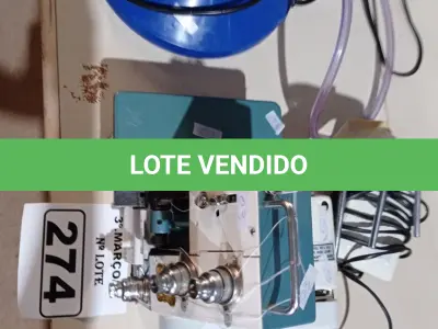 LOTE 274 - 01 MÁQUINA DE COSTURA COM MOTOR. (NO ESTADO) ATENÇÃO! FAZER A VISITAÇÃO ANTES DE ARREMATAR, NÃO SABEMOS SE FUNCIONA. LEILÃO NÃO TEM GARANTIA E NEM DEVOLUÇÃO, SUJEITO A POSSÍVEIS AVARIAS VISÍVEIS/OCULTAS E/OU AUSÊNCIA DE COMPONENTES.