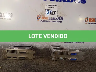LOTE 367 - 02 PLACAS DE VÍDEO MARCAS E MODELOS DIVERSOS. (NO ESTADO) ATENÇÃO! FAZER A VISITAÇÃO ANTES DE ARREMATAR, NÃO SABEMOS SE FUNCIONA. LEILÃO NÃO TEM GARANTIA E NEM DEVOLUÇÃO, SUJEITO A POSSÍVEIS AVARIAS VISÍVEIS/OCULTAS E/OU AUSÊNCIA DE COMPONENTES.