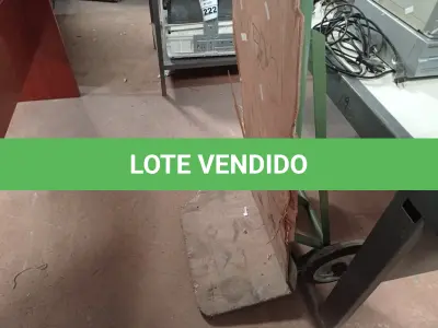 LOTE 288 - 01 CARRINHO PARA TRANSPORTE DE CARGAS. (NO ESTADO) ATENÇÃO! FAZER A VISITAÇÃO ANTES DE ARREMATAR, NÃO SABEMOS SE FUNCIONA. LEILÃO NÃO TEM GARANTIA E NEM DEVOLUÇÃO, SUJEITO A POSSÍVEIS AVARIAS VISÍVEIS/OCULTAS E/OU AUSÊNCIA DE COMPONENTES.