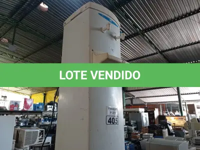 LOTE 405 - 01 BEBEDOURO PARA GARRAFÃO 220V. (NO ESTADO) ATENÇÃO! FAZER A VISITAÇÃO ANTES DE ARREMATAR, NÃO SABEMOS SE FUNCIONA. LEILÃO NÃO TEM GARANTIA E NEM DEVOLUÇÃO, SUJEITO A POSSÍVEIS AVARIAS VISÍVEIS/OCULTAS E/OU AUSÊNCIA DE COMPONENTES.