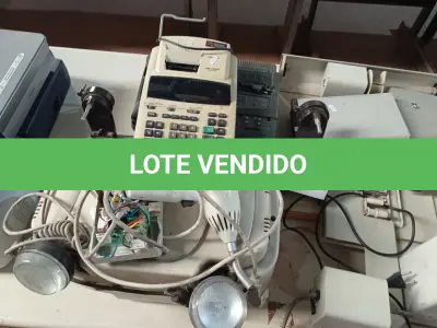 LOTE 410 - 01 LOTE COM MATERIAIS DIVERSOS. (NO ESTADO) ATENÇÃO! FAZER A VISITAÇÃO ANTES DE ARREMATAR, NÃO SABEMOS SE FUNCIONA. LEILÃO NÃO TEM GARANTIA E NEM DEVOLUÇÃO, SUJEITO A POSSÍVEIS AVARIAS VISÍVEIS/OCULTAS E/OU AUSÊNCIA DE COMPONENTES.
