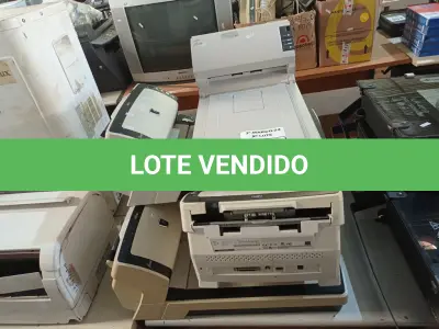 LOTE 408 - 06 SCANNERS MARCAS FUJITSU. (NO ESTADO) ATENÇÃO! FAZER A VISITAÇÃO ANTES DE ARREMATAR, NÃO SABEMOS SE FUNCIONA. LEILÃO NÃO TEM GARANTIA E NEM DEVOLUÇÃO, SUJEITO A POSSÍVEIS AVARIAS VISÍVEIS/OCULTAS E/OU AUSÊNCIA DE COMPONENTES.