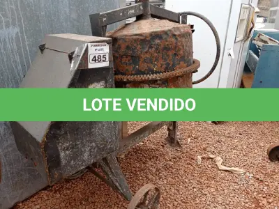 LOTE 485 - 01 BETONEIRA. (NO ESTADO) ATENÇÃO! FAZER A VISITAÇÃO ANTES DE ARREMATAR, NÃO SABEMOS SE FUNCIONA. LEILÃO NÃO TEM GARANTIA E NEM DEVOLUÇÃO, SUJEITO A POSSÍVEIS AVARIAS VISÍVEIS/OCULTAS E/OU AUSÊNCIA DE COMPONENTES.