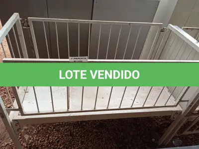 LOTE 472 - 02 BERÇOS DE FERRO E 01 MESINHA. (NO ESTADO) ATENÇÃO! FAZER A VISITAÇÃO ANTES DE ARREMATAR, NÃO SABEMOS SE FUNCIONA. LEILÃO NÃO TEM GARANTIA E NEM DEVOLUÇÃO, SUJEITO A POSSÍVEIS AVARIAS VISÍVEIS/OCULTAS E/OU AUSÊNCIA DE COMPONENTES.