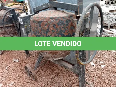 LOTE 485 - 01 BETONEIRA. (NO ESTADO) ATENÇÃO! FAZER A VISITAÇÃO ANTES DE ARREMATAR, NÃO SABEMOS SE FUNCIONA. LEILÃO NÃO TEM GARANTIA E NEM DEVOLUÇÃO, SUJEITO A POSSÍVEIS AVARIAS VISÍVEIS/OCULTAS E/OU AUSÊNCIA DE COMPONENTES.