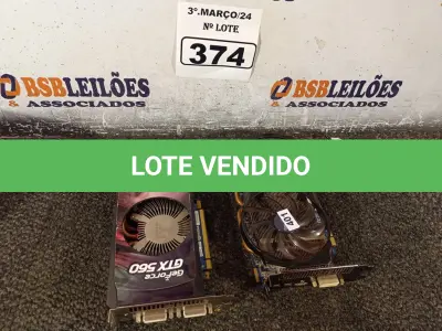 LOTE 374 - 02 PLACAS DE VÍDEO MARCAS E MODELOS DIVERSOS. (NO ESTADO) ATENÇÃO! FAZER A VISITAÇÃO ANTES DE ARREMATAR, NÃO SABEMOS SE FUNCIONA. LEILÃO NÃO TEM GARANTIA E NEM DEVOLUÇÃO, SUJEITO A POSSÍVEIS AVARIAS VISÍVEIS/OCULTAS E/OU AUSÊNCIA DE COMPONENTES.