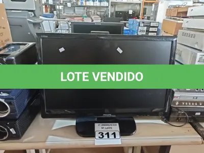 LOTE 311 - 07 MONITORES MARCAS E MODELOS DIVERSOS PARA RETIRADA DE PEÇAS. (NO ESTADO) ATENÇÃO! FAZER A VISITAÇÃO ANTES DE ARREMATAR, NÃO SABEMOS SE FUNCIONA. LEILÃO NÃO TEM GARANTIA E NEM DEVOLUÇÃO, SUJEITO A POSSÍVEIS AVARIAS VISÍVEIS/OCULTAS E/OU AUSÊNCIA DE COMPONENTES.
