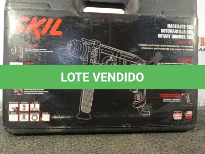 LOTE 351 - 01 MARTELETE SKIL 750W-2,1 J 1859 220V. (NOVO). (NO ESTADO) ATENÇÃO! FAZER A VISITAÇÃO ANTES DE ARREMATAR, NÃO SABEMOS SE FUNCIONA. LEILÃO NÃO TEM GARANTIA E NEM DEVOLUÇÃO, SUJEITO A POSSÍVEIS AVARIAS VISÍVEIS/OCULTAS E/OU AUSÊNCIA DE COMPONENTES.