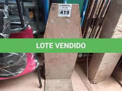 LOTE 419 - 01 CARRINHO PARA TRANSPORTE DE CARGAS. (NO ESTADO) ATENÇÃO! FAZER A VISITAÇÃO ANTES DE ARREMATAR, NÃO SABEMOS SE FUNCIONA. LEILÃO NÃO TEM GARANTIA E NEM DEVOLUÇÃO, SUJEITO A POSSÍVEIS AVARIAS VISÍVEIS/OCULTAS E/OU AUSÊNCIA DE COMPONENTES.