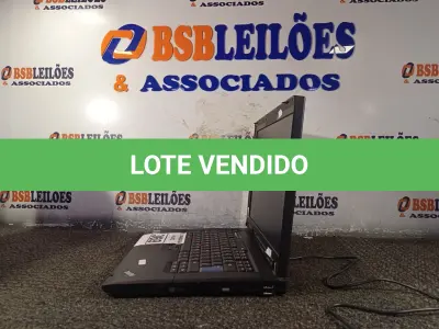 LOTE 369 - 01 NOTEBOOK MARCA LENOVO. (NO ESTADO) ATENÇÃO! FAZER A VISITAÇÃO ANTES DE ARREMATAR, NÃO SABEMOS SE FUNCIONA. LEILÃO NÃO TEM GARANTIA E NEM DEVOLUÇÃO, SUJEITO A POSSÍVEIS AVARIAS VISÍVEIS/OCULTAS E/OU AUSÊNCIA DE COMPONENTES.
