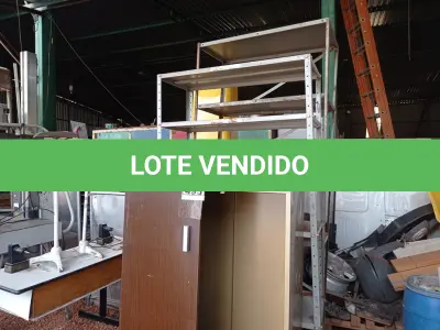 LOTE 495 - 02 ESTANTES DE AÇO E 01 ARQUIVO INCOMPLETO. (NO ESTADO) ATENÇÃO! FAZER A VISITAÇÃO ANTES DE ARREMATAR, NÃO SABEMOS SE FUNCIONA. LEILÃO NÃO TEM GARANTIA E NEM DEVOLUÇÃO, SUJEITO A POSSÍVEIS AVARIAS VISÍVEIS/OCULTAS E/OU AUSÊNCIA DE COMPONENTES.