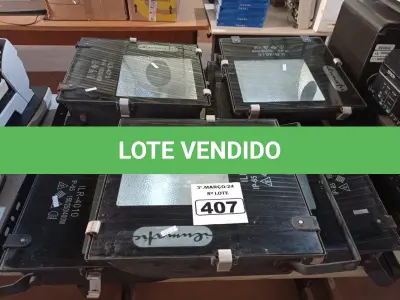 LOTE 407 - 07 REFLETORES. (NO ESTADO) ATENÇÃO! FAZER A VISITAÇÃO ANTES DE ARREMATAR, NÃO SABEMOS SE FUNCIONA. LEILÃO NÃO TEM GARANTIA E NEM DEVOLUÇÃO, SUJEITO A POSSÍVEIS AVARIAS VISÍVEIS/OCULTAS E/OU AUSÊNCIA DE COMPONENTES.