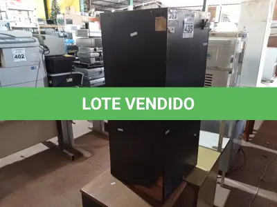 LOTE 435 - 01 FRAGMENTADORA DE PAPEL E 02 GAVETEIROS. (NO ESTADO) ATENÇÃO! FAZER A VISITAÇÃO ANTES DE ARREMATAR, NÃO SABEMOS SE FUNCIONA. LEILÃO NÃO TEM GARANTIA E NEM DEVOLUÇÃO, SUJEITO A POSSÍVEIS AVARIAS VISÍVEIS/OCULTAS E/OU AUSÊNCIA DE COMPONENTES.
