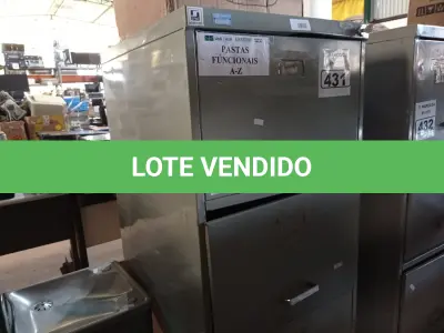 LOTE 431 - 01 ARQUIVO DE AÇO COM 04 GAVETAS. (NO ESTADO) ATENÇÃO! FAZER A VISITAÇÃO ANTES DE ARREMATAR, NÃO SABEMOS SE FUNCIONA. LEILÃO NÃO TEM GARANTIA E NEM DEVOLUÇÃO, SUJEITO A POSSÍVEIS AVARIAS VISÍVEIS/OCULTAS E/OU AUSÊNCIA DE COMPONENTES.