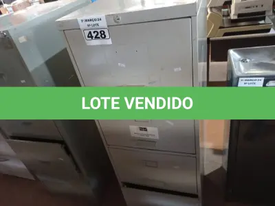 LOTE 428 - 01 ARQUIVO DE AÇO COM 04 GAVETAS. (NO ESTADO) ATENÇÃO! FAZER A VISITAÇÃO ANTES DE ARREMATAR, NÃO SABEMOS SE FUNCIONA. LEILÃO NÃO TEM GARANTIA E NEM DEVOLUÇÃO, SUJEITO A POSSÍVEIS AVARIAS VISÍVEIS/OCULTAS E/OU AUSÊNCIA DE COMPONENTES.