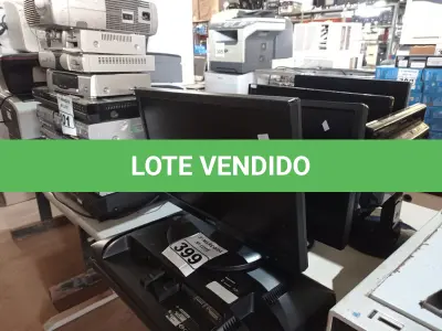 LOTE 399 - 07 MONITORES MARCAS E MODELOS DIVERSOS. (NO ESTADO) ATENÇÃO! FAZER A VISITAÇÃO ANTES DE ARREMATAR, NÃO SABEMOS SE FUNCIONA. LEILÃO NÃO TEM GARANTIA E NEM DEVOLUÇÃO, SUJEITO A POSSÍVEIS AVARIAS VISÍVEIS/OCULTAS E/OU AUSÊNCIA DE COMPONENTES.