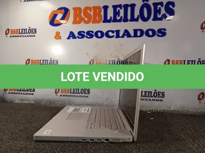 LOTE 366 - 01 MACBOOK PARA RETIRADA DE PEÇAS. (NO ESTADO) ATENÇÃO! FAZER A VISITAÇÃO ANTES DE ARREMATAR, NÃO SABEMOS SE FUNCIONA. LEILÃO NÃO TEM GARANTIA E NEM DEVOLUÇÃO, SUJEITO A POSSÍVEIS AVARIAS VISÍVEIS/OCULTAS E/OU AUSÊNCIA DE COMPONENTES.