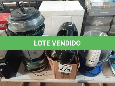 LOTE 275 - 01 MOTOR PARA REFRIGERAÇÃO E UTENSÍLIOS DIVERSOS. (NO ESTADO) ATENÇÃO! FAZER A VISITAÇÃO ANTES DE ARREMATAR, NÃO SABEMOS SE FUNCIONA. LEILÃO NÃO TEM GARANTIA E NEM DEVOLUÇÃO, SUJEITO A POSSÍVEIS AVARIAS VISÍVEIS/OCULTAS E/OU AUSÊNCIA DE COMPONENTES.