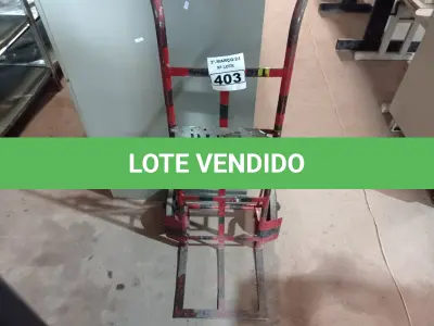 LOTE 403 - 01 CARRINHO PARA TRANSPORTE DE CARGAS. (NO ESTADO) ATENÇÃO! FAZER A VISITAÇÃO ANTES DE ARREMATAR, NÃO SABEMOS SE FUNCIONA. LEILÃO NÃO TEM GARANTIA E NEM DEVOLUÇÃO, SUJEITO A POSSÍVEIS AVARIAS VISÍVEIS/OCULTAS E/OU AUSÊNCIA DE COMPONENTES.