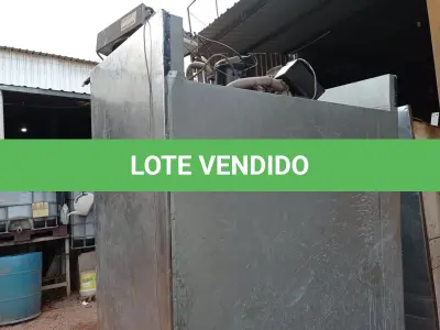 LOTE 499 - 01 GELADEIRA INDUSTRIAL EM INOX PARA RETIRADA DE PEÇAS. (NO ESTADO) ATENÇÃO! FAZER A VISITAÇÃO ANTES DE ARREMATAR, NÃO SABEMOS SE FUNCIONA. LEILÃO NÃO TEM GARANTIA E NEM DEVOLUÇÃO, SUJEITO A POSSÍVEIS AVARIAS VISÍVEIS/OCULTAS E/OU AUSÊNCIA DE COMPONENTES.