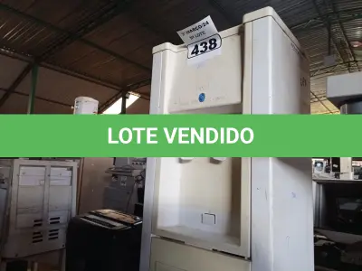 LOTE 438 - 01 BEBEDOURO PARA GARRAFÃO 220V. (NO ESTADO) ATENÇÃO! FAZER A VISITAÇÃO ANTES DE ARREMATAR, NÃO SABEMOS SE FUNCIONA. LEILÃO NÃO TEM GARANTIA E NEM DEVOLUÇÃO, SUJEITO A POSSÍVEIS AVARIAS VISÍVEIS/OCULTAS E/OU AUSÊNCIA DE COMPONENTES.