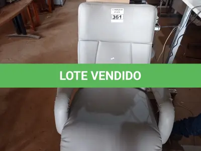 LOTE 361 - 01 POLTRONA DE DESCANSO COM RODINHAS. (NO ESTADO) ATENÇÃO! FAZER A VISITAÇÃO ANTES DE ARREMATAR, NÃO SABEMOS SE FUNCIONA. LEILÃO NÃO TEM GARANTIA E NEM DEVOLUÇÃO, SUJEITO A POSSÍVEIS AVARIAS VISÍVEIS/OCULTAS E/OU AUSÊNCIA DE COMPONENTES.