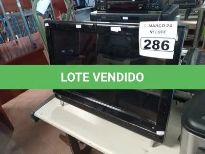 LOTE 286 - 01 COMPUTADOR ALL IN ONE MARCA HP. (NO ESTADO) ATENÇÃO! FAZER A VISITAÇÃO ANTES DE ARREMATAR, NÃO SABEMOS SE FUNCIONA. LEILÃO NÃO TEM GARANTIA E NEM DEVOLUÇÃO, SUJEITO A POSSÍVEIS AVARIAS VISÍVEIS/OCULTAS E/OU AUSÊNCIA DE COMPONENTES.