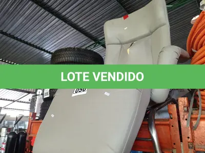 LOTE 056 - 01 POLTRONA PARA DESCANSO RECLINÁVEL. (NO ESTADO) ATENÇÃO! FAZER A VISITAÇÃO ANTES DE ARREMATAR, NÃO SABEMOS SE FUNCIONA. LEILÃO NÃO TEM GARANTIA E NEM DEVOLUÇÃO, SUJEITO A POSSÍVEIS AVARIAS VISÍVEIS/OCULTAS E/OU AUSÊNCIA DE COMPONENTES.