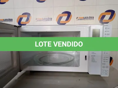 LOTE 020 - 01 MICRO-ONDAS  32L BRASTEMP  220V MODELO: BNS45EBBNA. (MICROWAVE) (NO ESTADO) BF8537C
