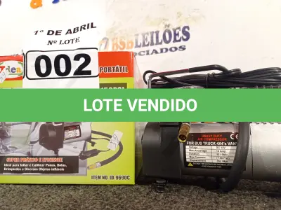 LOTE 002 - 01 COMPRESSOR DE AR PORTÁTIL 12V 150PSI. (NO ESTADO) ATENÇÃO! FAZER A VISITAÇÃO ANTES DE ARREMATAR, NÃO SABEMOS SE FUNCIONA. LEILÃO NÃO TEM GARANTIA E NEM DEVOLUÇÃO, SUJEITO A POSSÍVEIS AVARIAS VISÍVEIS/OCULTAS E/OU AUSÊNCIA DE COMPONENTES.