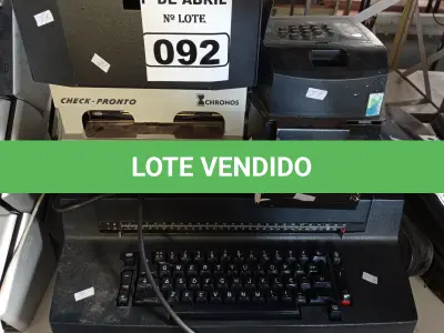 LOTE 092 - 01 MÁQUINA DE ESCREVER, 02 RELÓGIOS DE PONTO E 01 IMPRESSORA DE CHEQUES. (NO ESTADO) ATENÇÃO! FAZER A VISITAÇÃO ANTES DE ARREMATAR, NÃO SABEMOS SE FUNCIONA. LEILÃO NÃO TEM GARANTIA E NEM DEVOLUÇÃO, SUJEITO A POSSÍVEIS AVARIAS VISÍVEIS/OCULTAS E/OU AUSÊNCIA DE COMPONENTES.