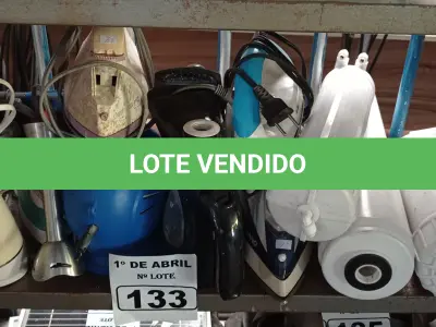 LOTE 133 - 03 FILTROS PARA CAIXA D’AGUA TIPO CAVALETE, VÁRIOS FERROS DE PASSAR ROUPAS E UTENSÍLIOS DIVERSOS. (NO ESTADO) ATENÇÃO! FAZER A VISITAÇÃO ANTES DE ARREMATAR, NÃO SABEMOS SE FUNCIONA. LEILÃO NÃO TEM GARANTIA E NEM DEVOLUÇÃO, SUJEITO A POSSÍVEIS AVARIAS VISÍVEIS/OCULTAS E/OU AUSÊNCIA DE COMPONENTES.
