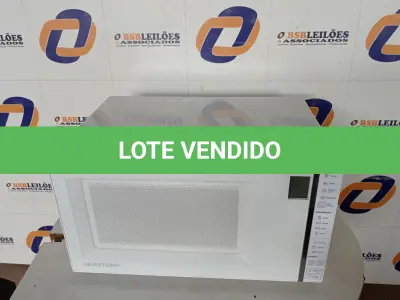 LOTE 062 - 01 MICRO-ONDAS 32L BRASTEMP 220V MODELO: BMS45CBBNA. (MICROWAVE) (NO ESTADO) BH1557K